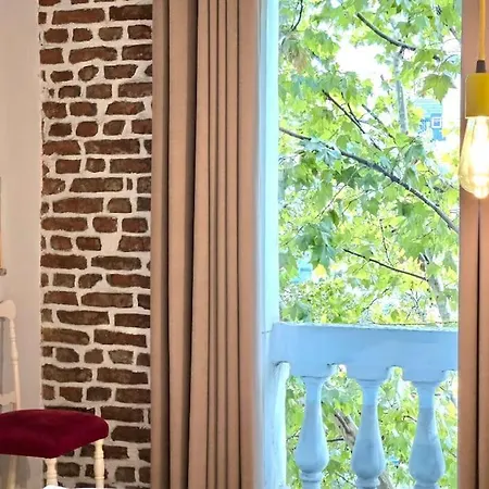 Apartament Albanian Art In Tirana's Heart